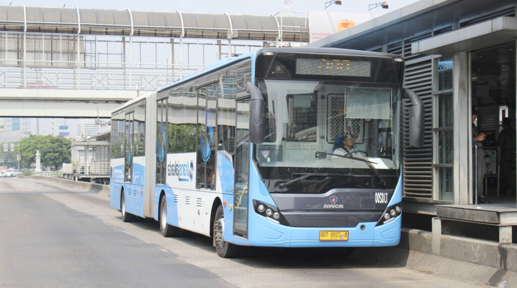 Bus Transjakarta Beroperasional 